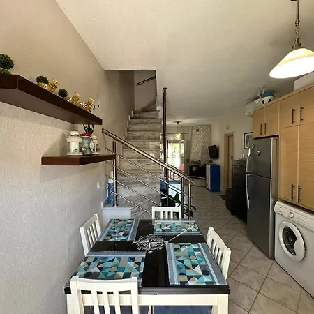 Mezoneta With Amazing View By The Sea Casa vacanze *